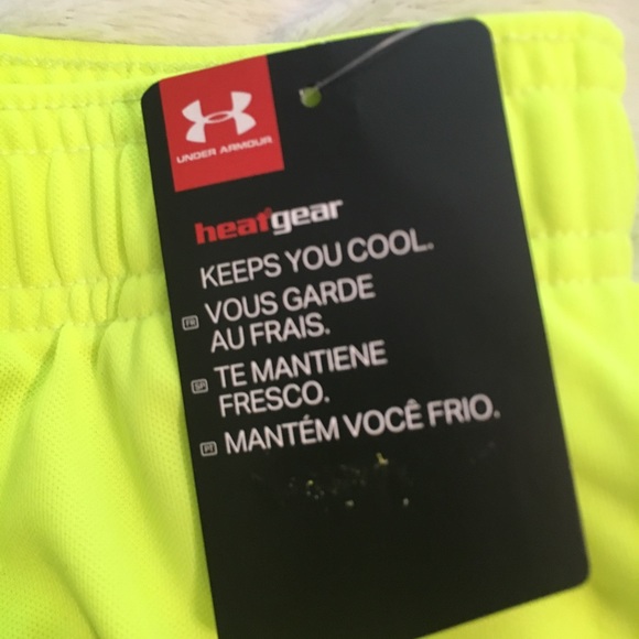 Boys Under Armour Shorts - Picture 6 of 7